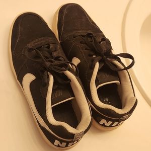 Nike mens shoes